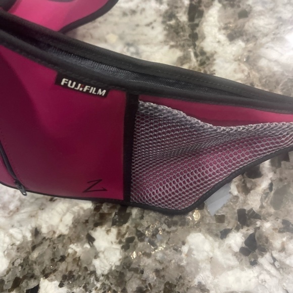 FujiFilm Crossbody Purse woman’s - Picture 7 of 11